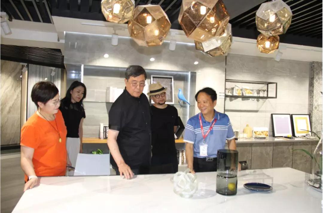 美彩国际(中国)有限公司